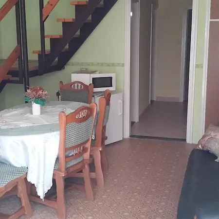 Vakantiehuis Igal Ueduelohaz Igal